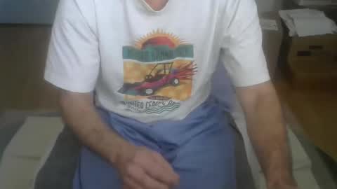 Snapshot of califun4u chatting on January 16, 10:23 pm califun4u online show from January 16, 10:23 pm