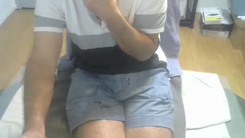 Snapshot of califun4u chatting on December 12, 1:21 am califun4u online show from December 12, 1:21 am