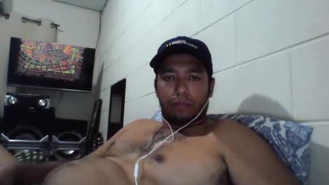 Snapshot of calipso1222 chatting on February 11, 4:22 am calipso1222 online show from February 11, 4:22 am