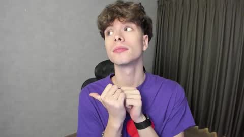 Hey I am Calvin  online show from February 7, 5:07 pm