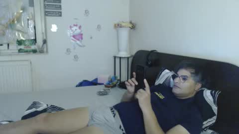 Calvinjohnlad online show from December 5, 7:54 pm