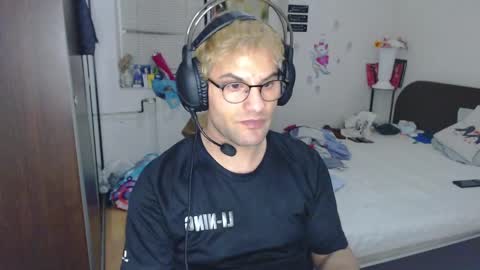 Calvinjohnlad online show from March 8, 7:07 pm