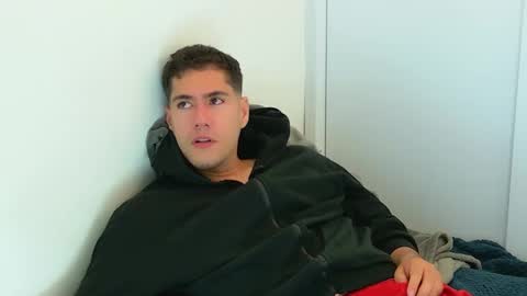 camara110 online show from November 9, 3:32 am