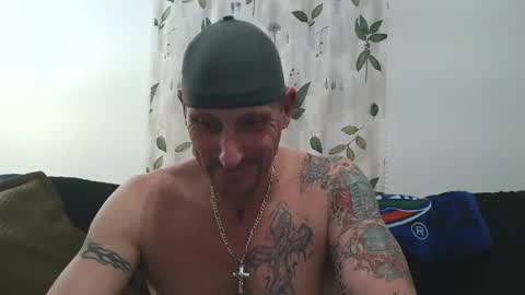 Chillaxin lets talk  online show from February 3, 6:56 am