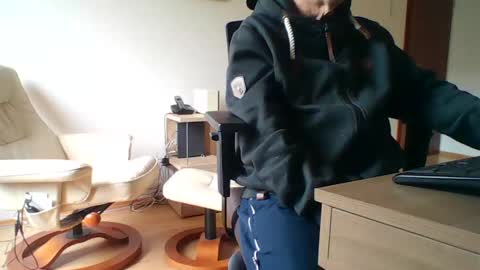 Snapshot of camcologne chatting on January 31, 9:48 am camcologne online show from January 31, 9:48 am