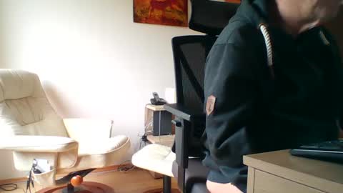 Snapshot of camcologne chatting on January 17, 10:11 am camcologne online show from January 17, 10:11 am