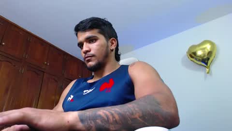 camilo_contre21 online show from July 1, 7:03 pm