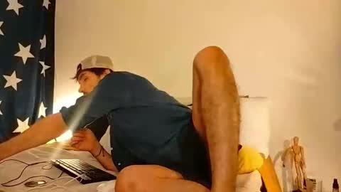 camilo online show from June 1, 1:39 am