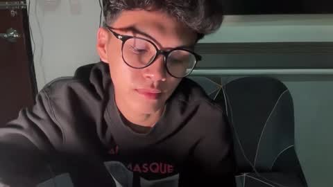 Ethan online show from October 3, 12:10 pm