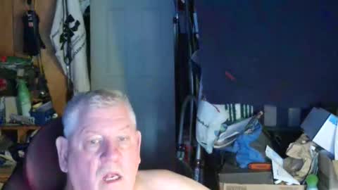 canoelicker69 online show from September 22, 3:33 pm