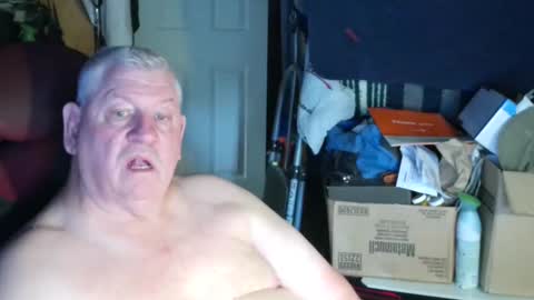 canoelicker69 online show from September 10, 6:50 pm