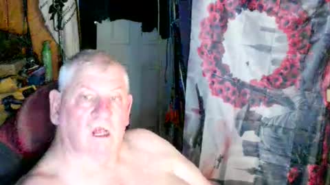 canoelicker69 online show from April 13, 6:52 pm