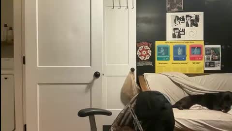 cantleavethehouse online show from February 18, 8:45 am