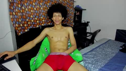 Snapshot of cardrey05 chatting on October 22, 9:13 am Carlos and Cristian online show from October 22, 9:13 am