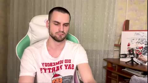 Cari online show from December 13, 7:53 pm