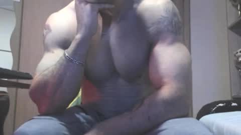 Snapshot of carin_the_body chatting on October 23, 9:18 pm Laz online show from October 23, 9:18 pm