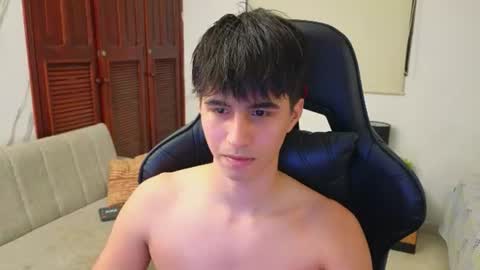 carl_dixon online show from July 9, 3:22 am
