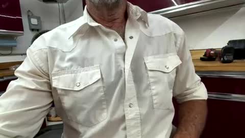 carl_mader online show from July 7, 8:01 pm