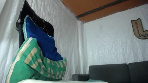 carlo yates  thx for help me to reach 100 thumps up online show from November 9, 12:03 am