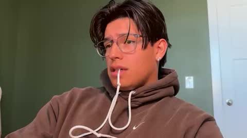 carlos online show from December 1, 4:21 pm