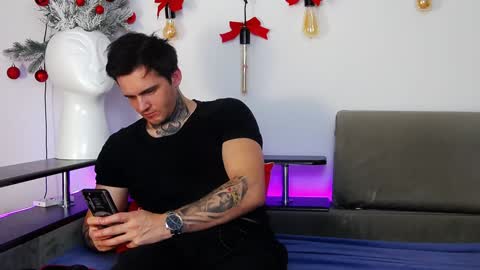 Carter online show from December 19, 8:24 am