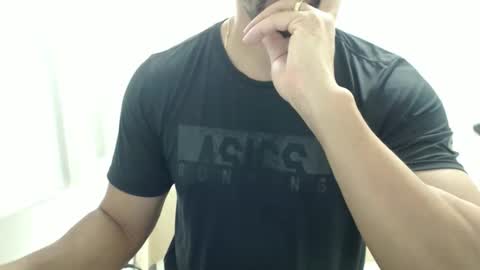 cashmastermuscle77 online show from March 29, 10:48 am