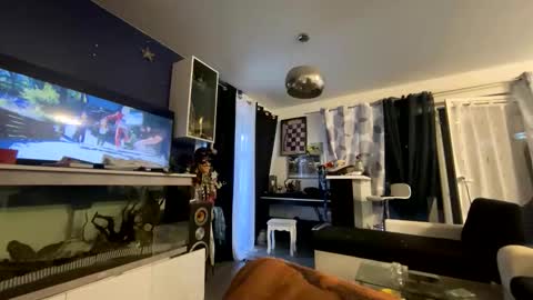 CASSANDRA online show from February 4, 7:14 am