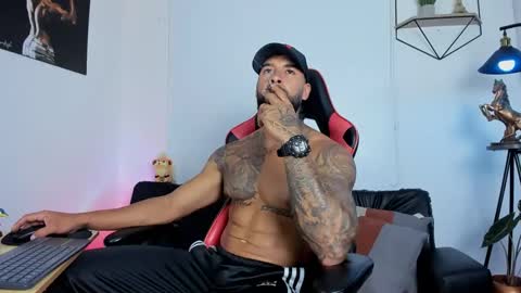 Matheo Brown online show from February 28, 3:37 pm