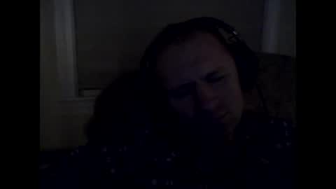 Snapshot of castlecrester chatting on October 28, 1:52 am castlecrester online show from October 28, 1:52 am