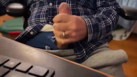 catmandoo21001 online show from December 22, 10:29 pm