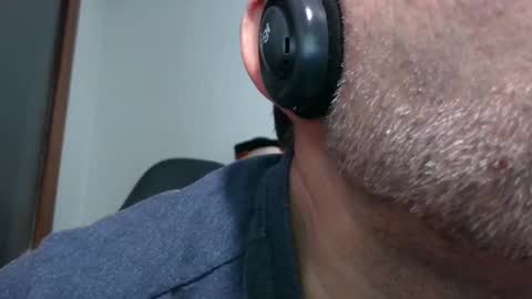 Snapshot of cazzoita74 chatting on December 7, 9:22 pm Mr. CumOnYourFace74 online show from December 7, 9:22 pm