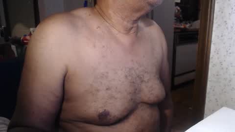 cazzsper2005 online show from April 15, 7:30 am