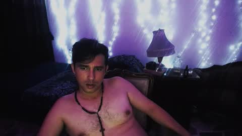 Snapshot of centurionjohnny chatting on October 21, 2:47 am John online show from October 21, 2:47 am