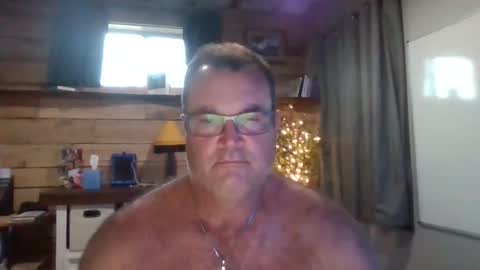 chadmichaell online show from May 18, 12:51 am