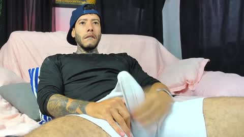 charless_dickenss online show from February 5, 12:06 pm