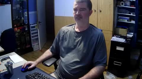 wanaBeYourToy online show from December 22, 11:51 am