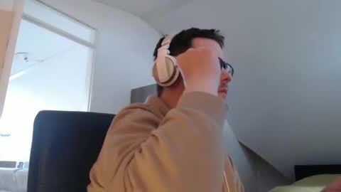 chillzonecam online show from October 27, 12:07 pm