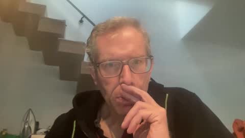 choupipat1 online show from March 7, 7:30 am