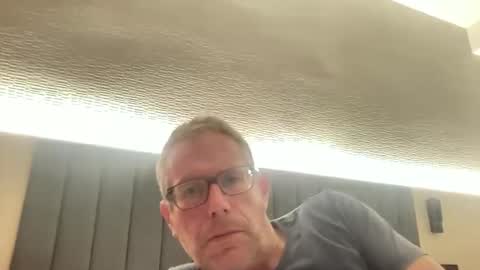 choupipat1 online show from October 23, 12:47 am