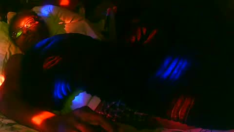 Snapshot of chris4uall chatting on September 19, 9:42 am Chris online show from September 19, 9:42 am