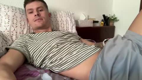 chris_love47 online show from October 25, 9:00 am