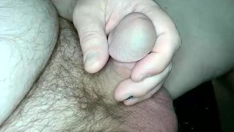 Snapshot of chris_loves_to_please chatting on December 19, 8:02 am chris_loves_to_please online show from December 19, 8:02 am