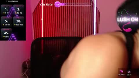 cris         Twitter magnum101010 insta magnumc20 online show from March 25, 10:47 pm