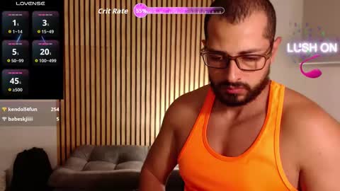 cris         Twitter magnum101010 insta magnumc20 online show from December 4, 2:07 am