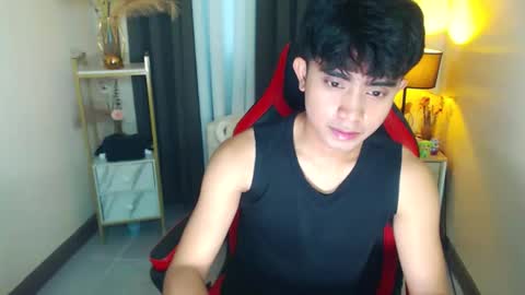 Snapshot of chris_walker22 chatting on October 22, 5:44 am Shawty Chris online show from October 22, 5:44 am