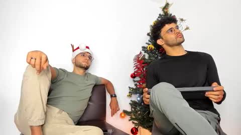 Im Chirs IM MODEL INDEPENDT online show from November 30, 12:35 am