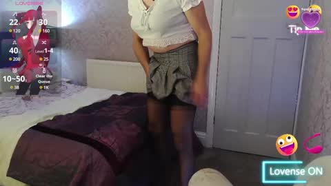 Chriscrossdressx online show from December 13, 4:27 pm