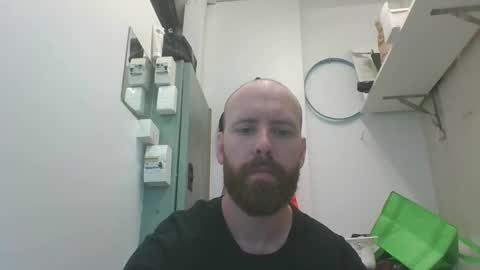 Snapshot of chrisomate31 chatting on February 17, 1:15 am chrisomate31 online show from February 17, 1:15 am