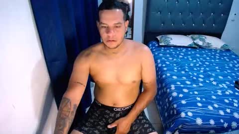 christian_maln online show from October 20, 11:41 pm