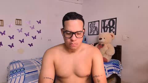 christian_maln online show from January 29, 4:15 am